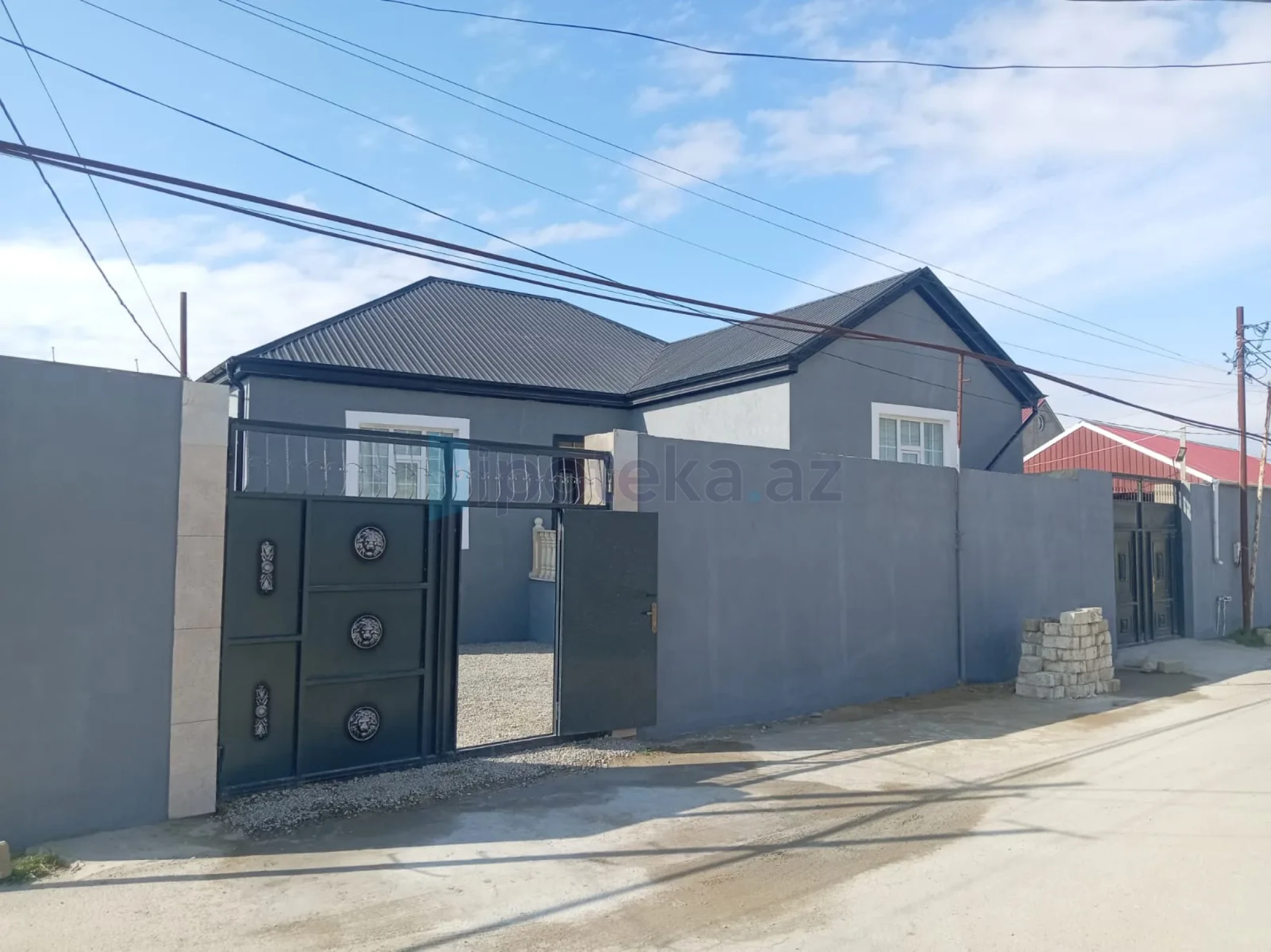 Satılır 3 otaqlı həyət evi 117 m²