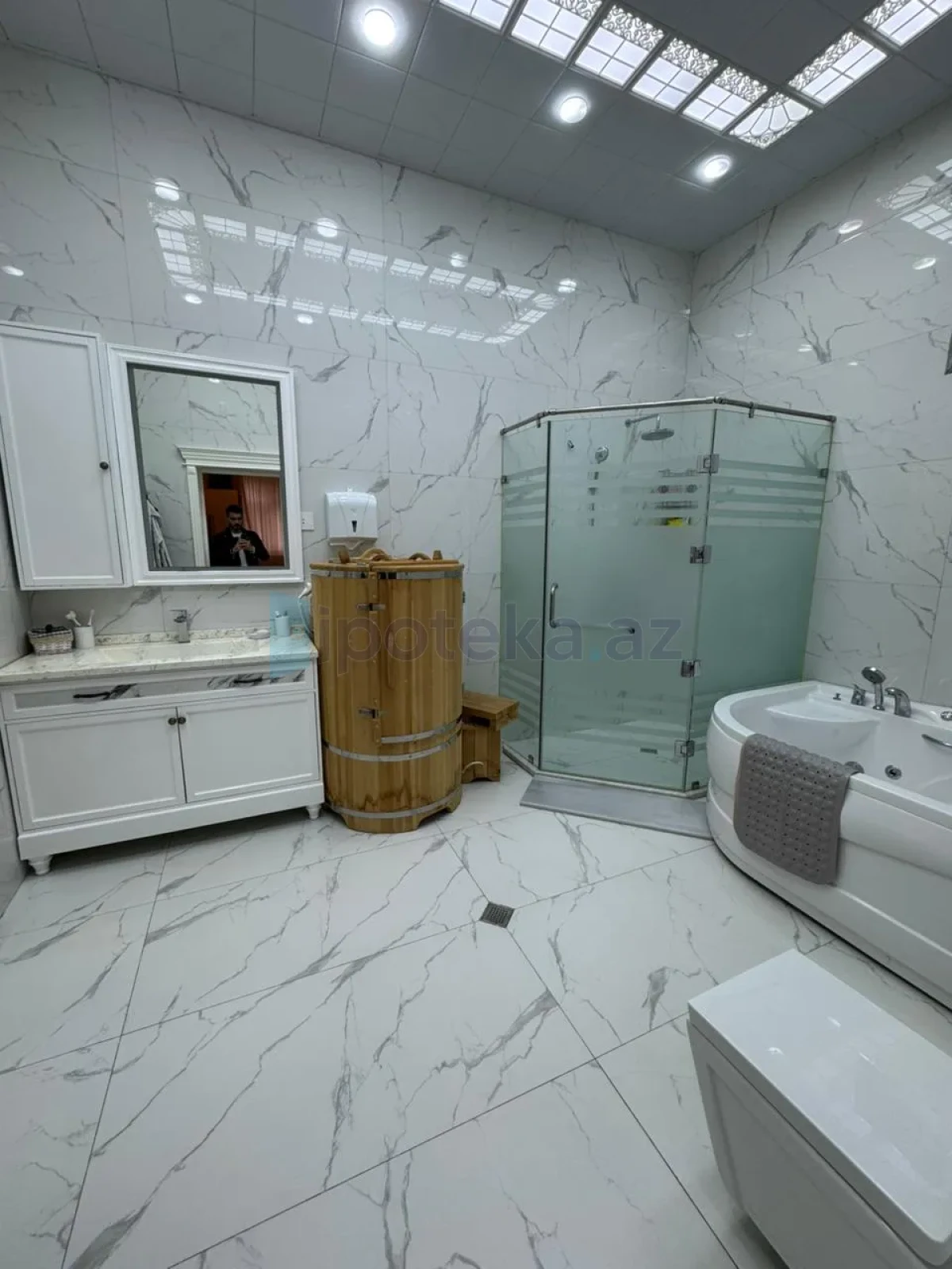 Satılır 4 otaqlı həyət evi 14 m²