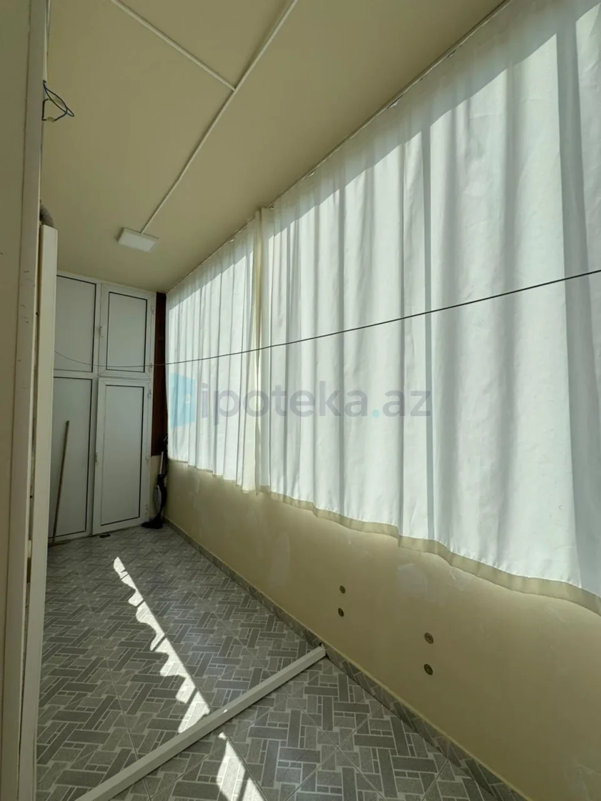 Satılır 2 otaqlı yeni tikili 61 m²