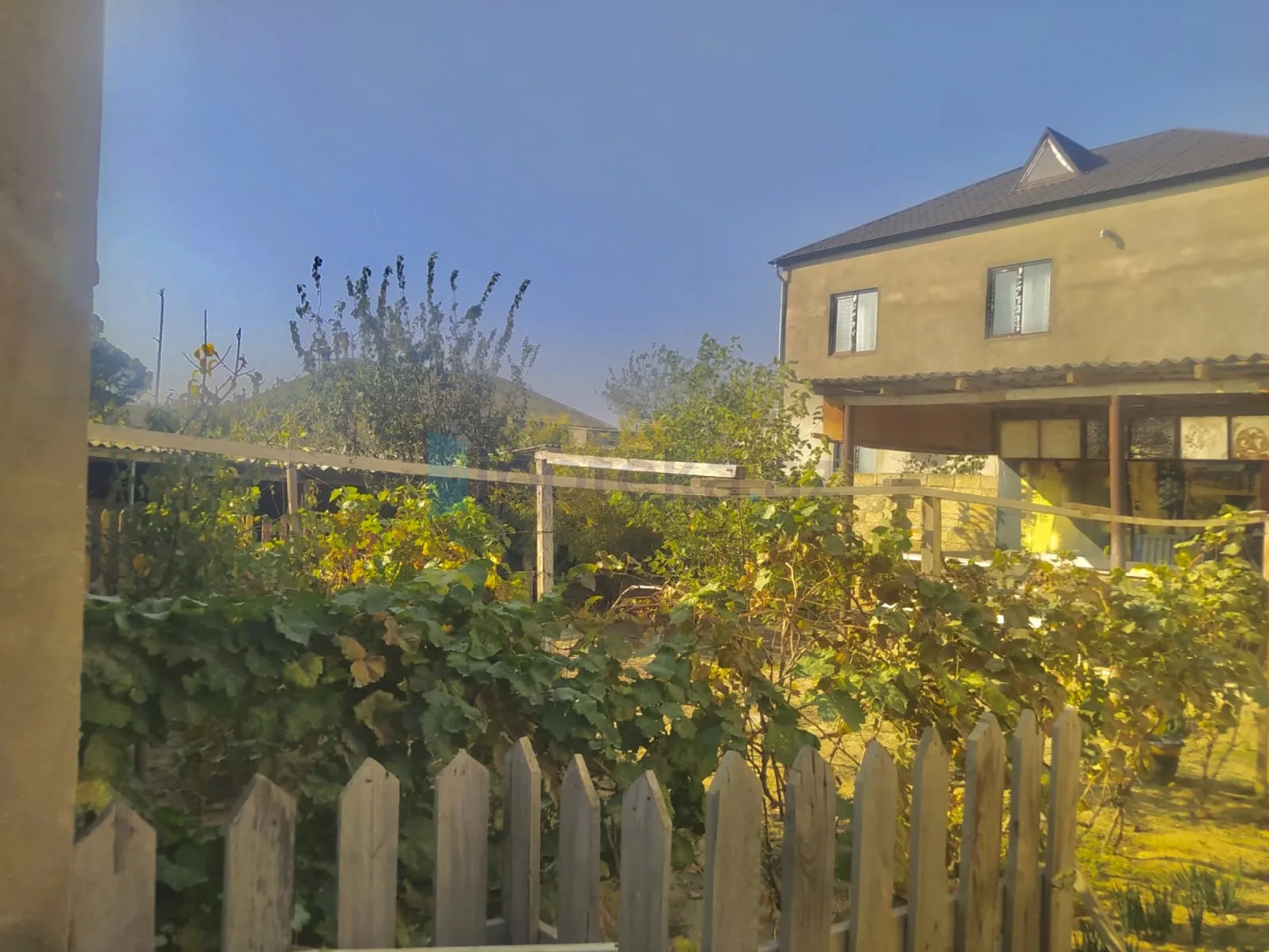 Satılır 5 otaqlı həyət evi 200 m²