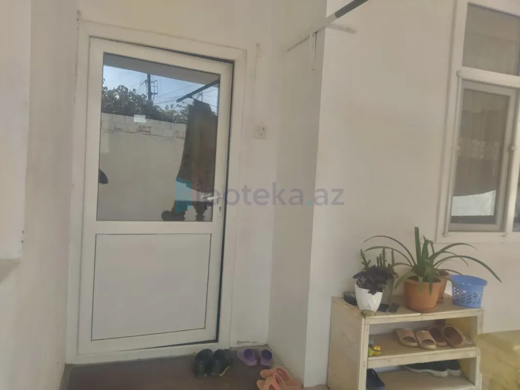 Satılır 5 otaqlı həyət evi 200 m²