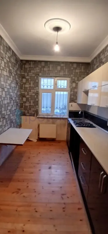 Satılır 4 otaqlı həyət evi 144 m²