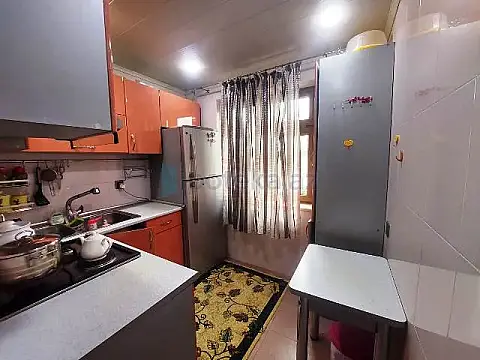 Satılır 4 otaqlı köhnə tikili 85 m²