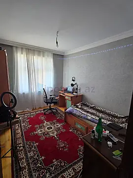 Satılır 3 otaqlı köhnə tikili 77 m²