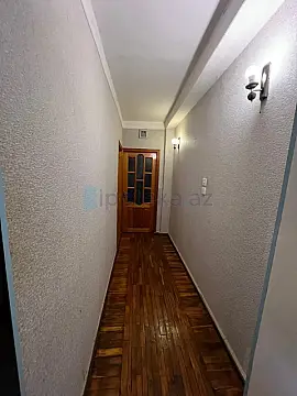 Satılır 2 otaqlı köhnə tikili 55 m²