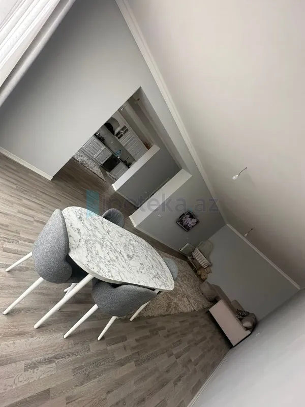 Satılır 4 otaqlı həyət evi 300 m²