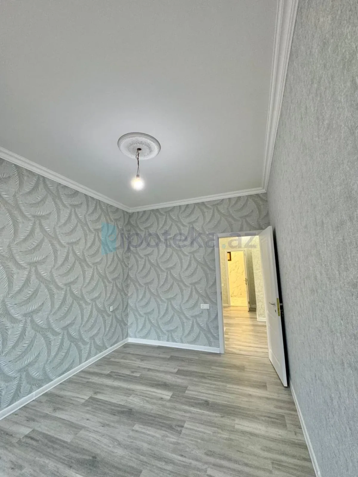 Satılır 5 otaqlı həyət evi 200 m²