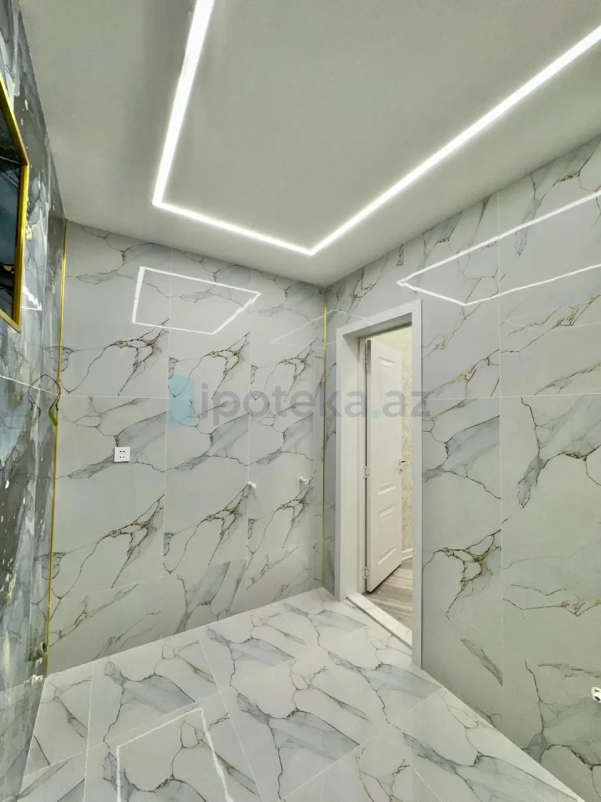 Satılır 5 otaqlı həyət evi 200 m²