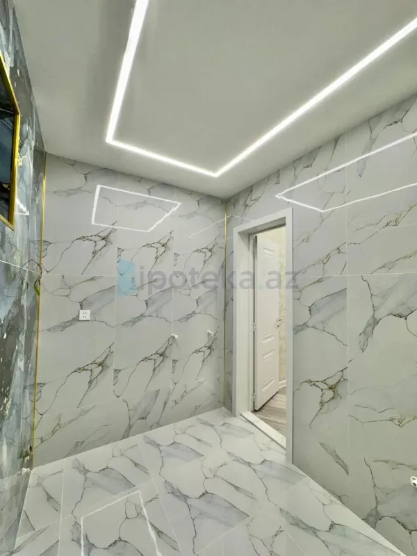 Satılır 5 otaqlı həyət evi 200 m²