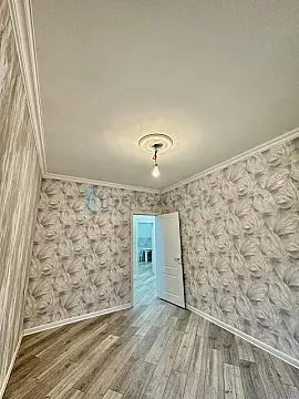 Satılır 5 otaqlı həyət evi 200 m²
