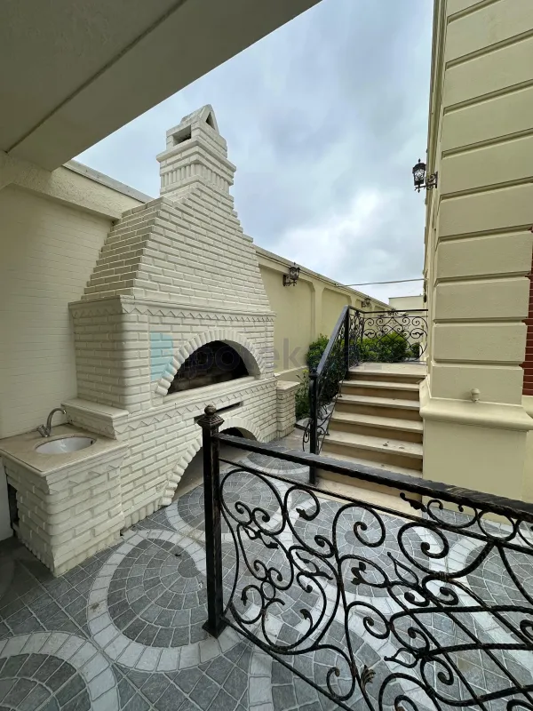 Satılır 6 otaqlı həyət evi 420 m²