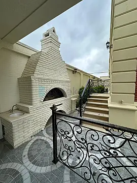 Satılır 6 otaqlı həyət evi 420 m²