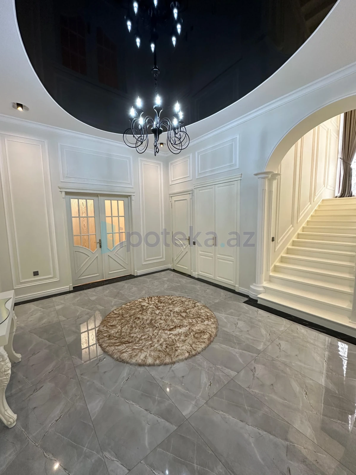 Satılır 6 otaqlı həyət evi 420 m²