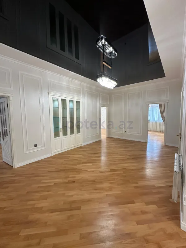 Satılır 6 otaqlı həyət evi 420 m²