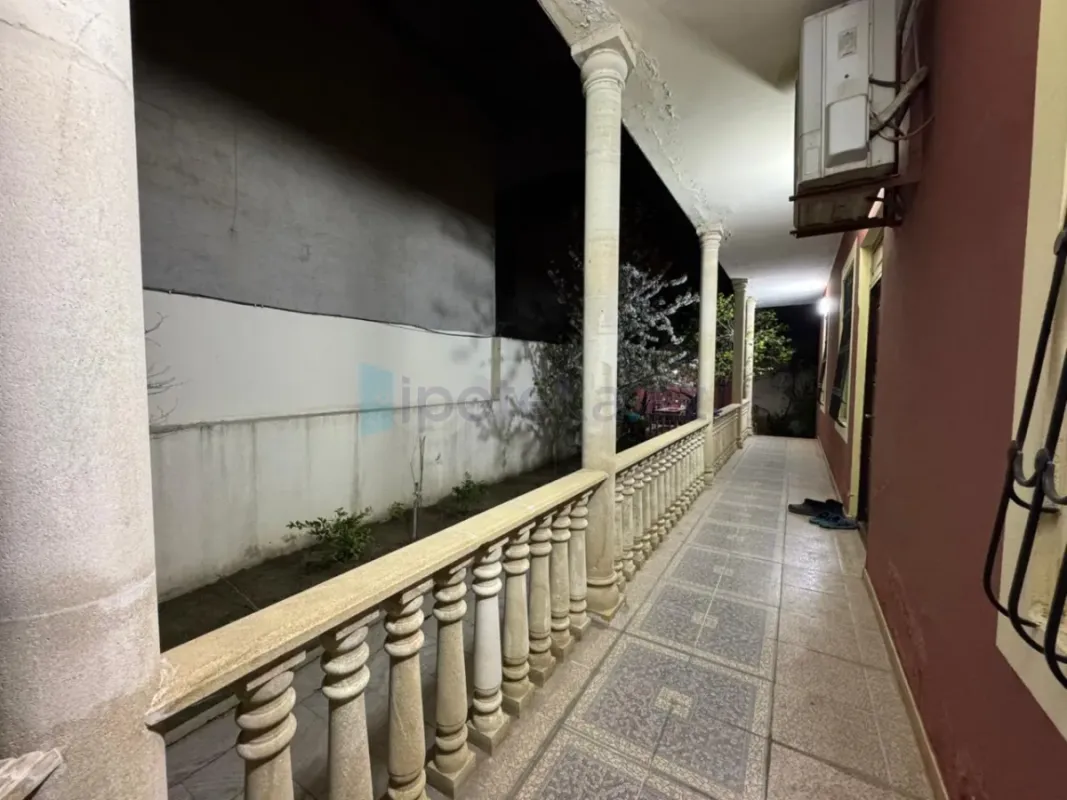 Satılır 7 otaqlı həyət evi 350 m²