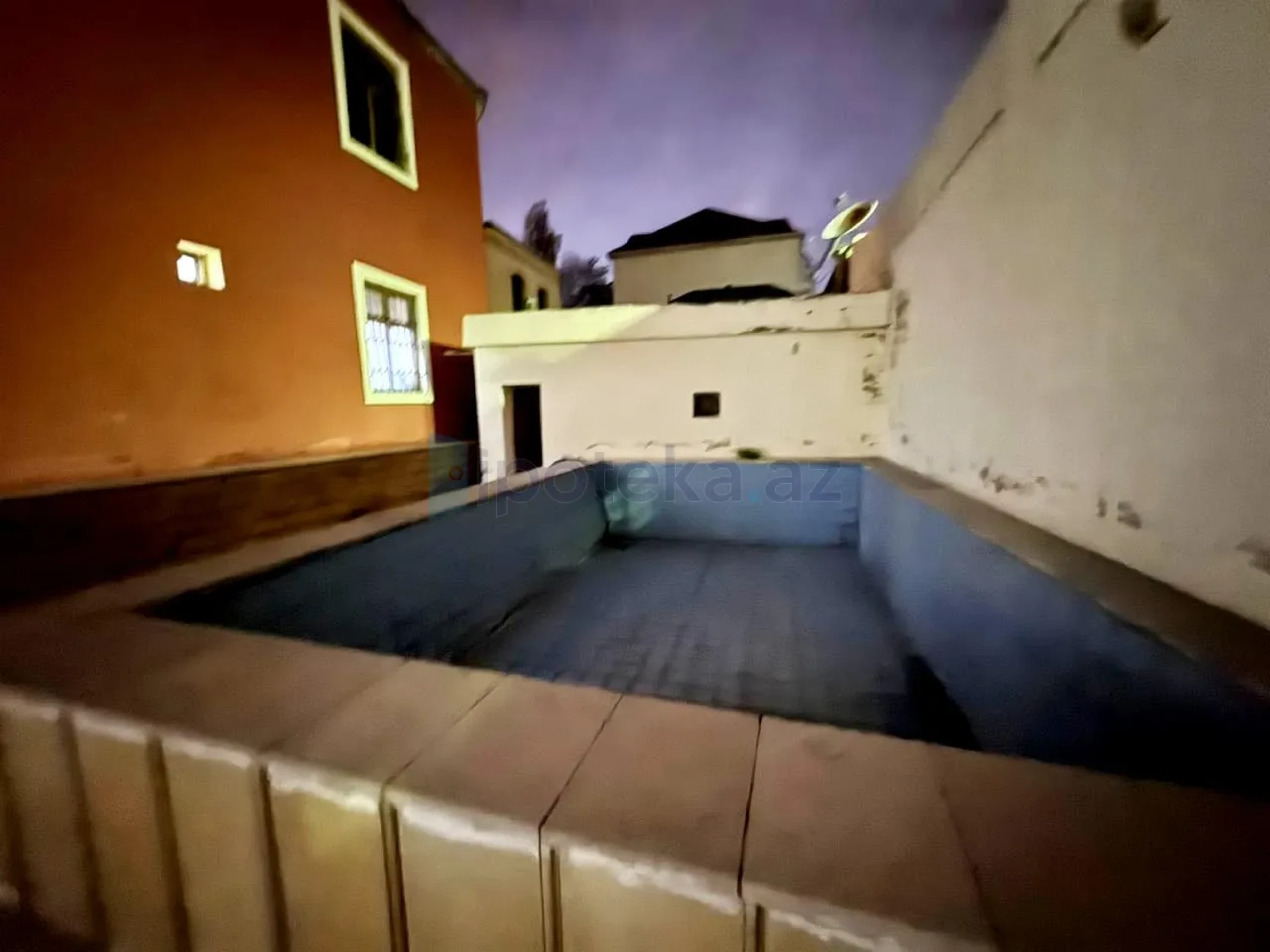 Satılır 7 otaqlı həyət evi 350 m²