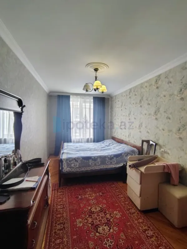 Satılır 3 otaqlı köhnə tikili 80 m²