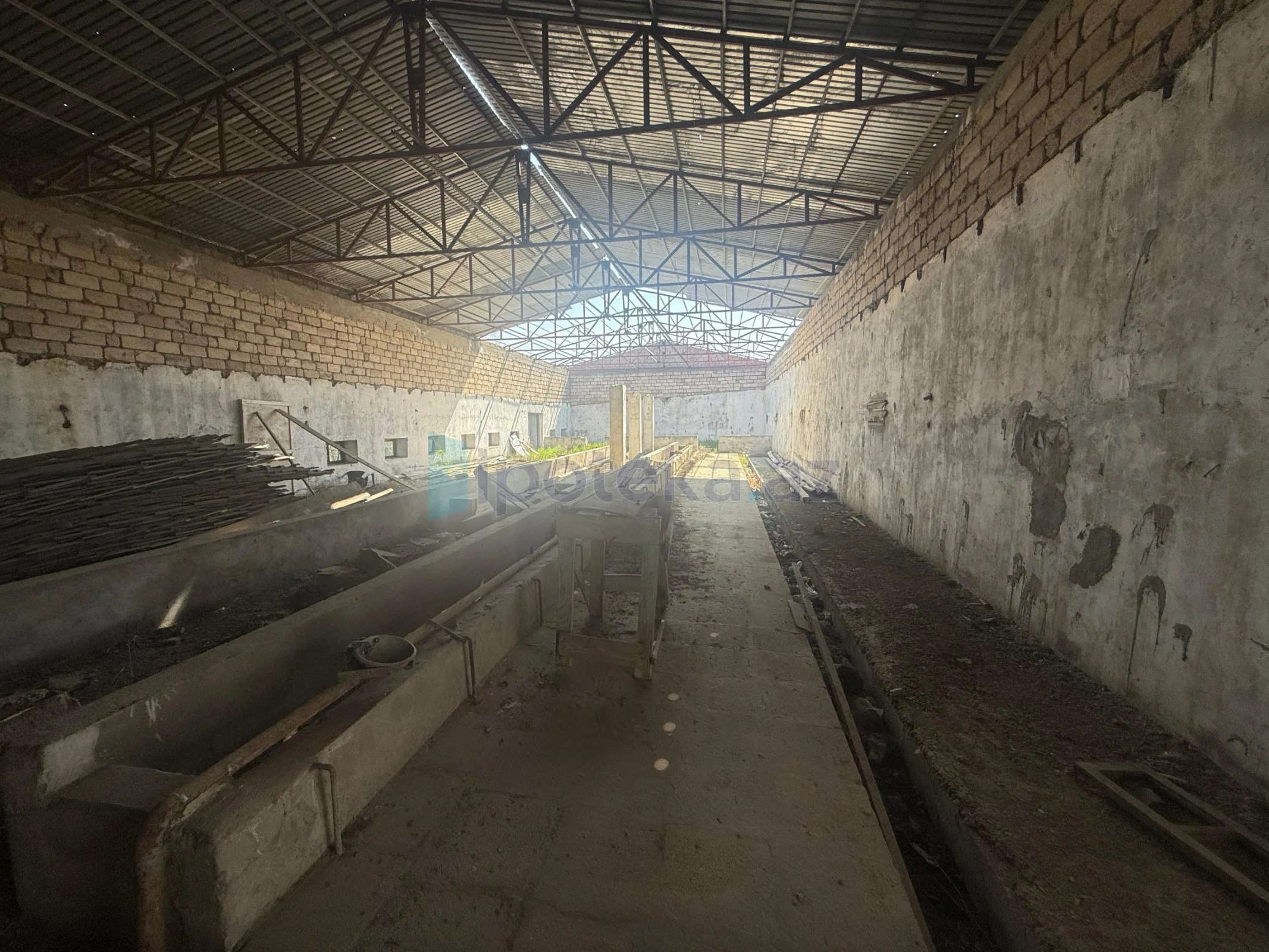 Satılır 6 otaqlı həyət evi 500 m²