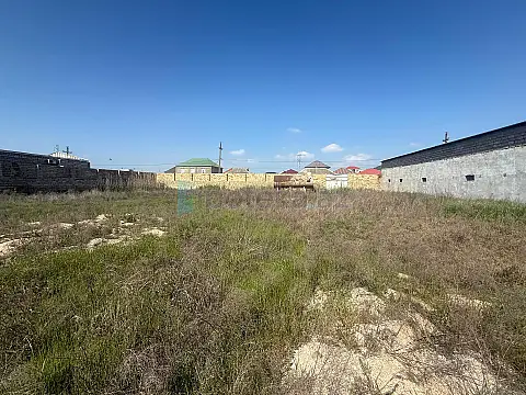 Satılır 6 otaqlı həyət evi 500 m²