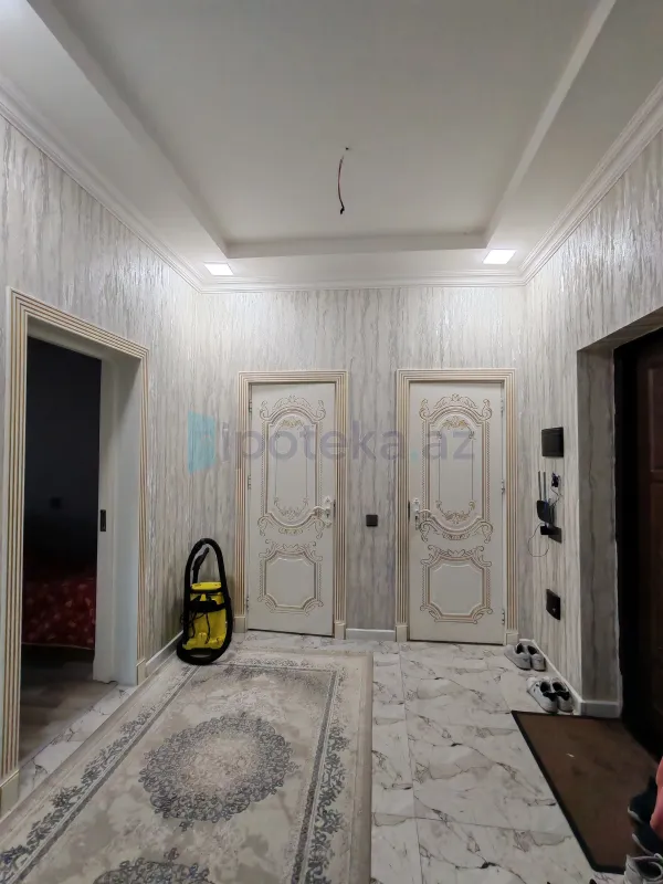 Satılır 3 otaqlı yeni tikili 120 m²
