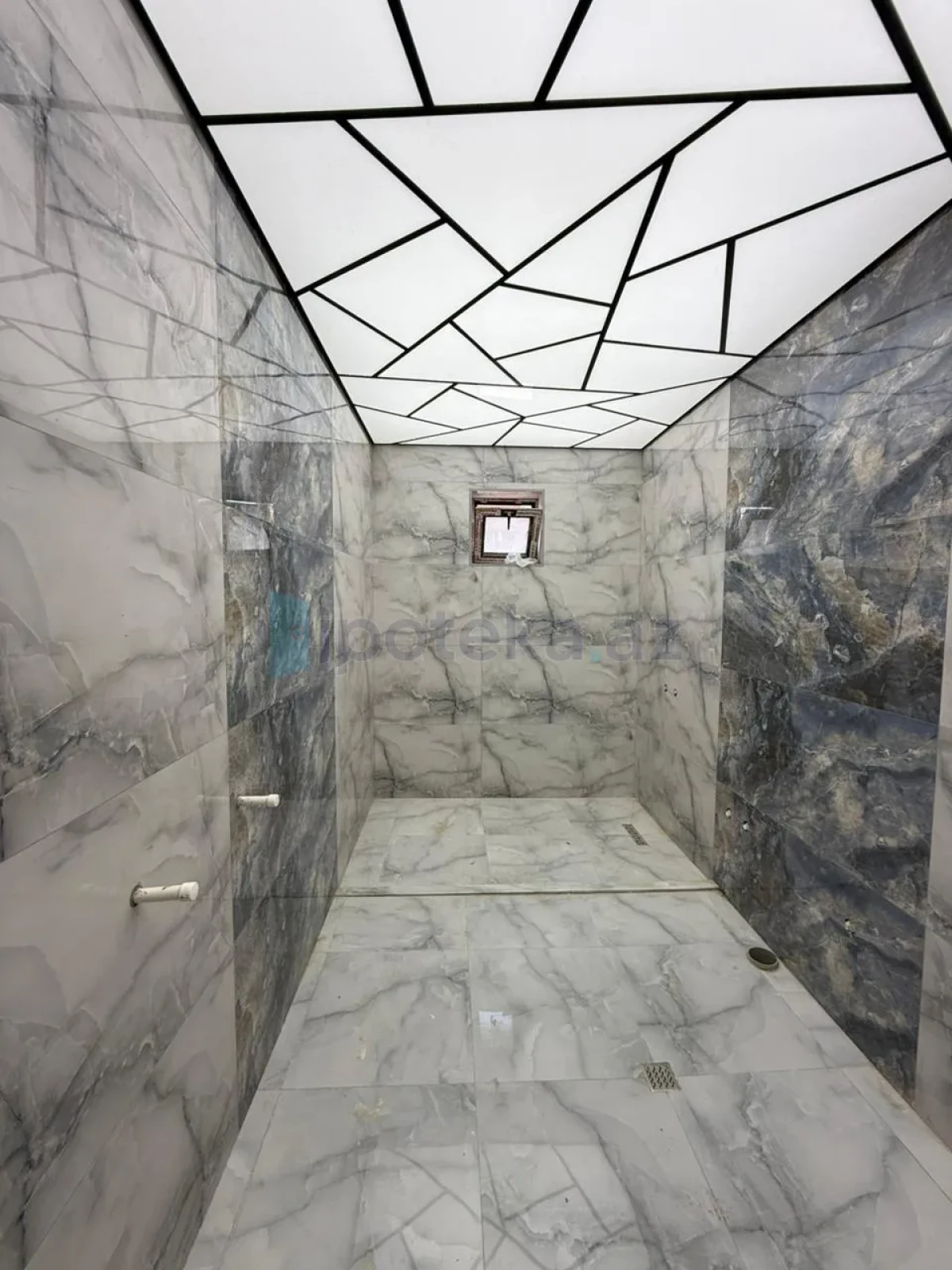 Satılır 4 otaqlı həyət evi 100 m²