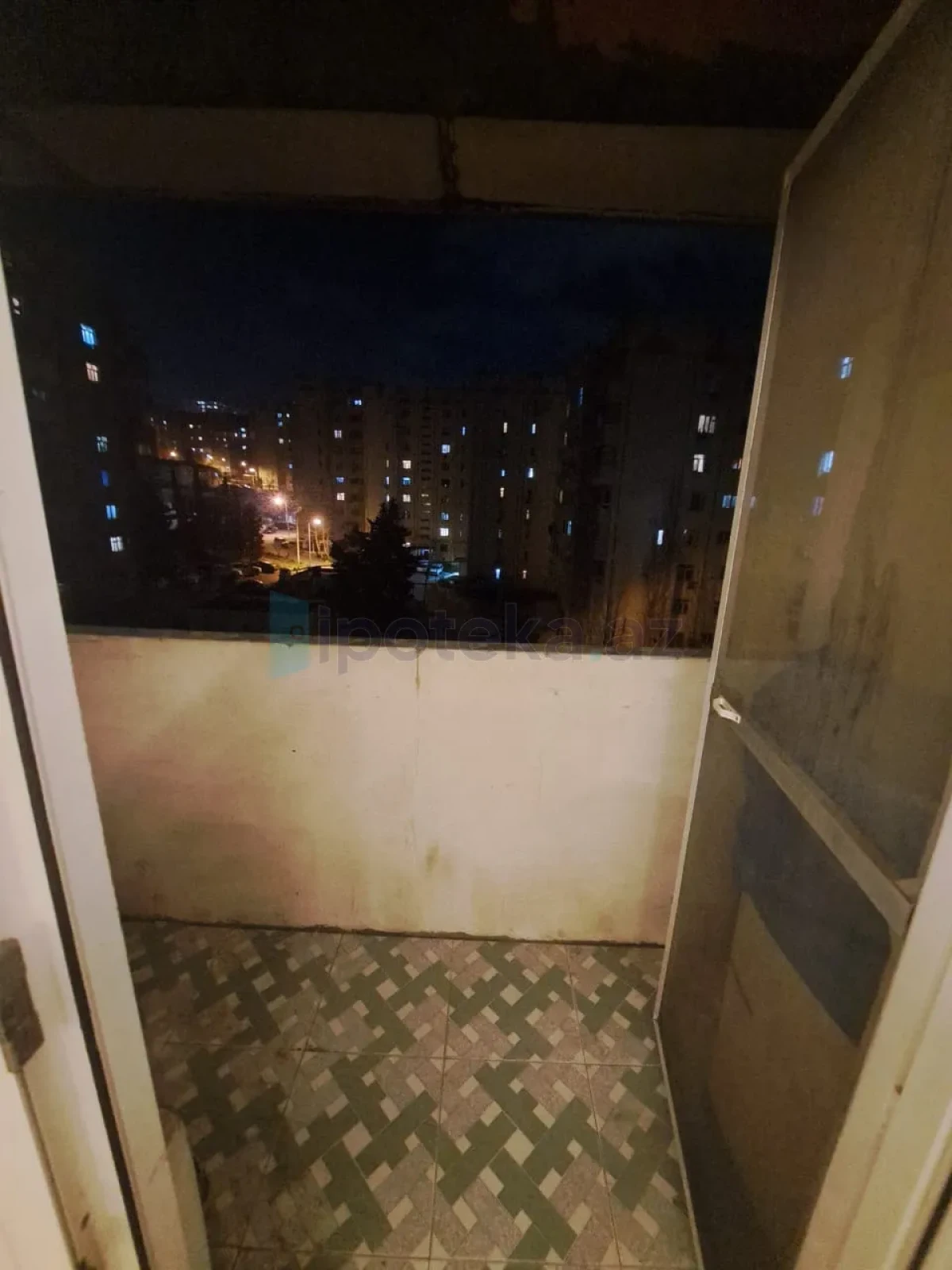 Satılır 3 otaqlı köhnə tikili 82 m²