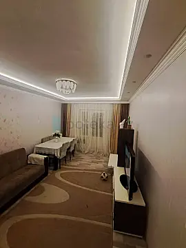 Satılır 3 otaqlı köhnə tikili 82 m² — Bakı, Yeni Günəşli 3 otaq 82.00 m²