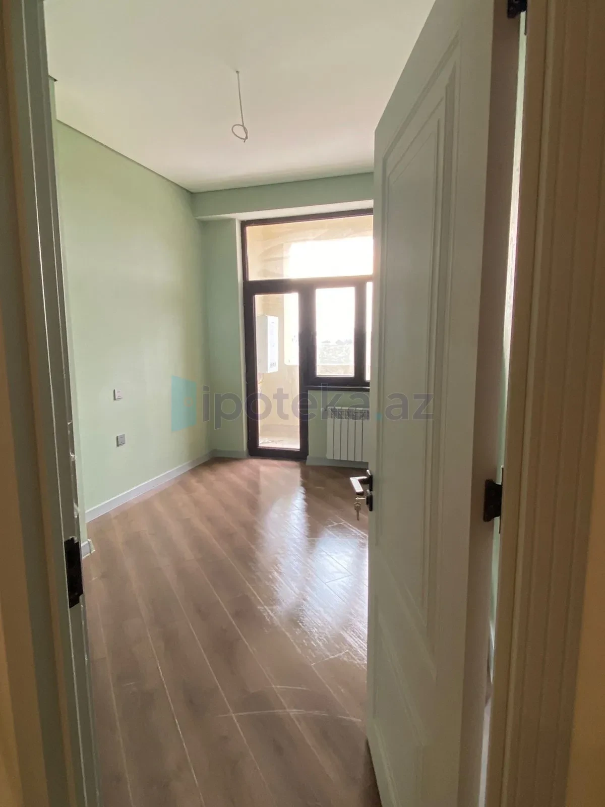 Satılır 3 otaqlı yeni tikili 98.3 m²