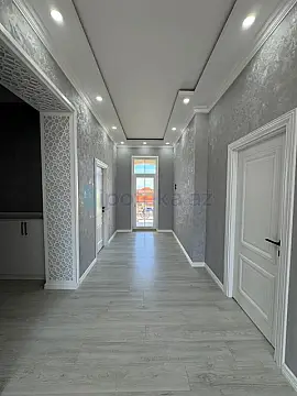 Satılır 5 otaqlı həyət evi 290 m²