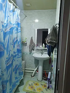 Satılır 2 otaqlı köhnə tikili 60 m²