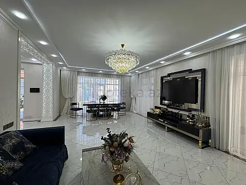 Satılır 6 otaqlı həyət evi 300 m² — Bakı, Mərdəkan 6 otaq 300.00 m²