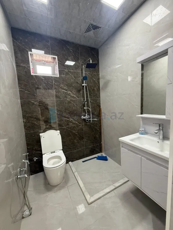 Satılır 4 otaqlı həyət evi 120 m²