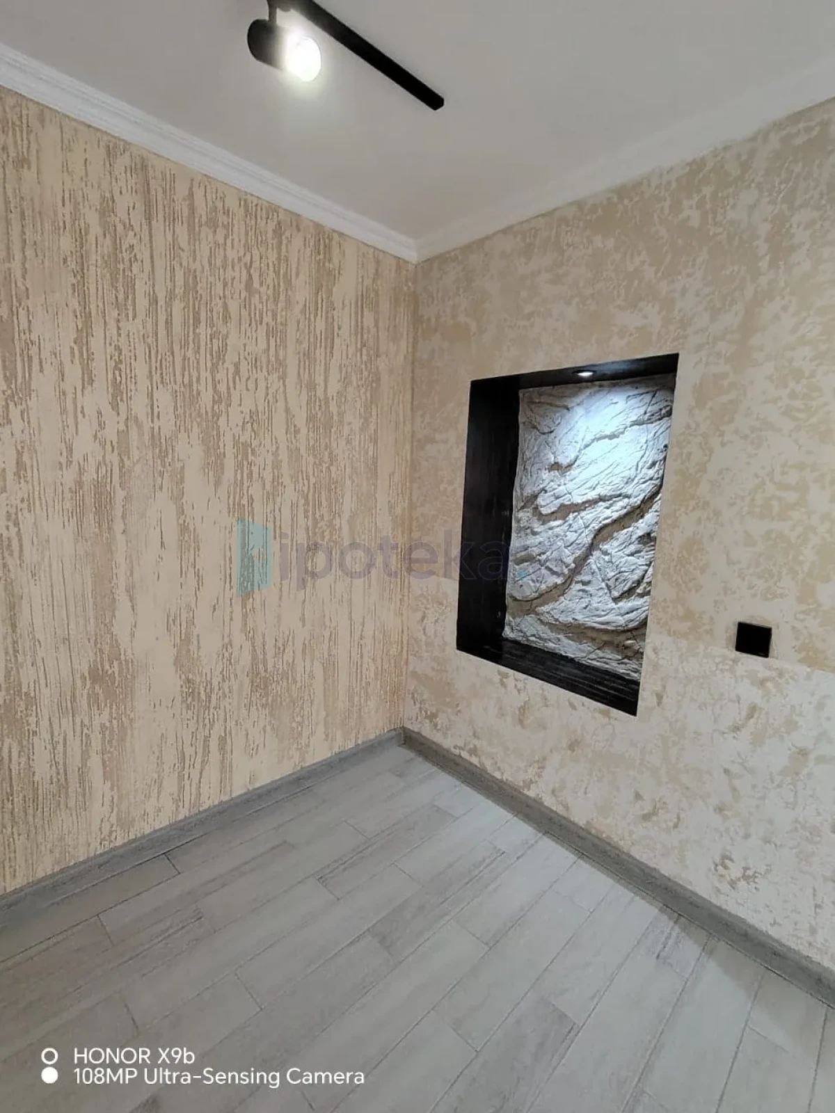 Satılır 2 otaqlı həyət evi 42 m²