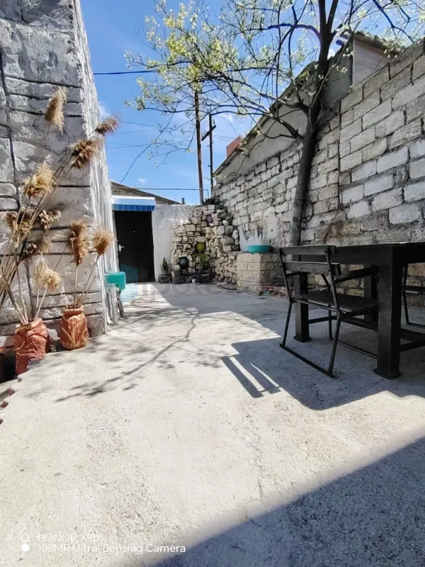 Satılır 2 otaqlı həyət evi 42 m²