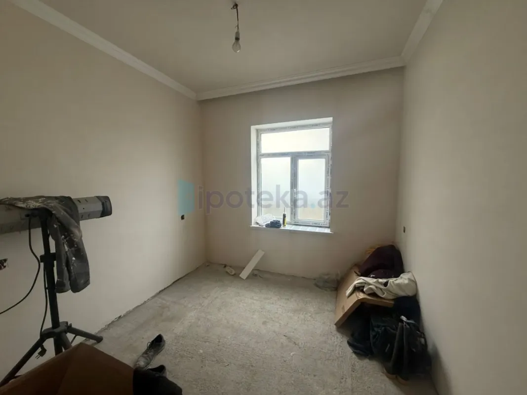 Satılır 7 otaqlı həyət evi 200 m²