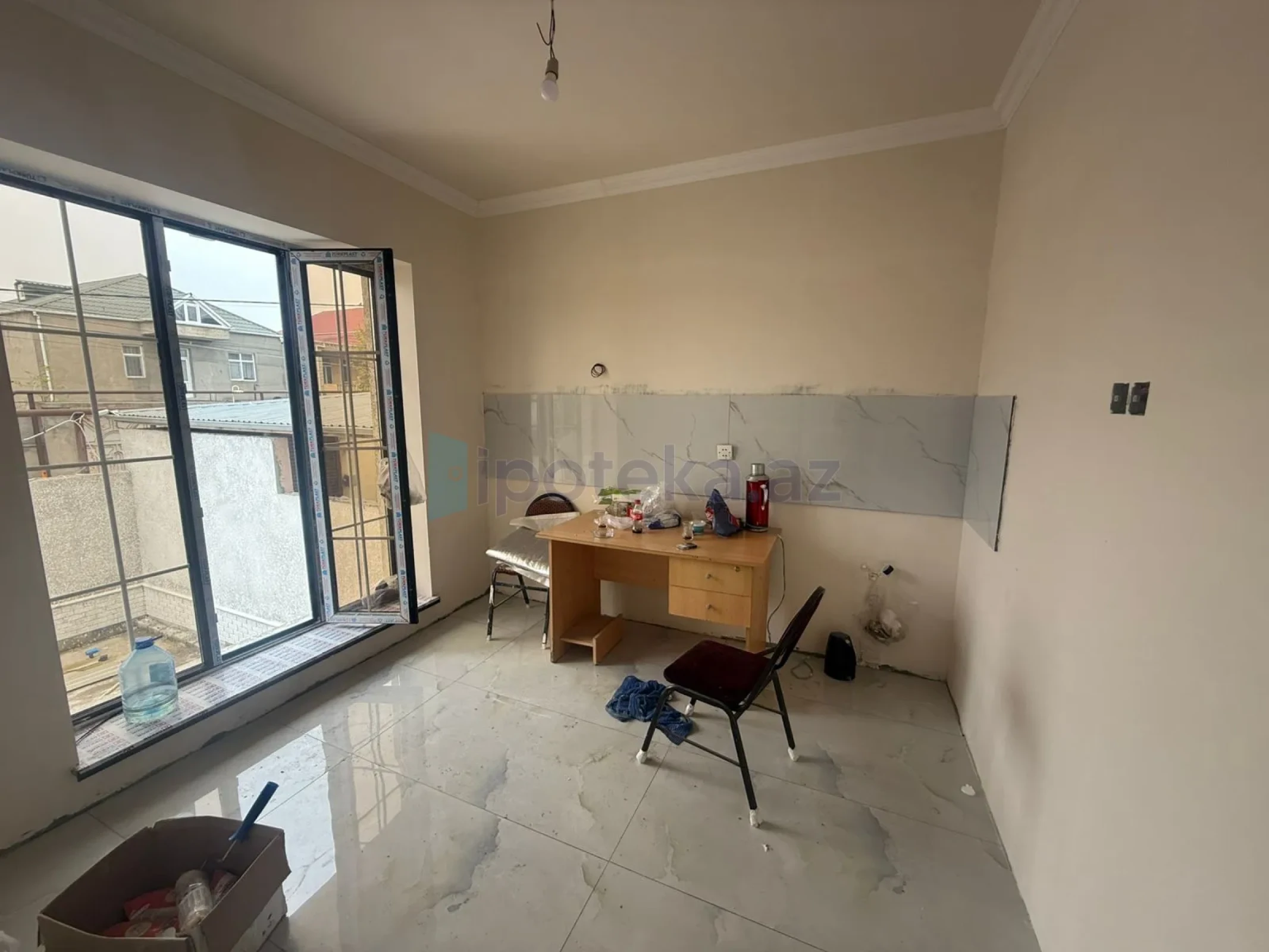 Satılır 7 otaqlı həyət evi 200 m²