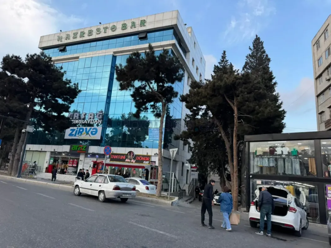 Satılır 3 otaqlı köhnə tikili 80 m²