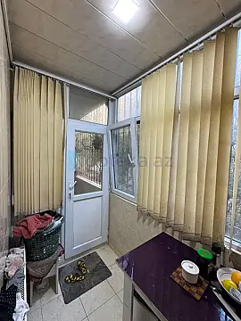 Satılır 3 otaqlı köhnə tikili 80 m²