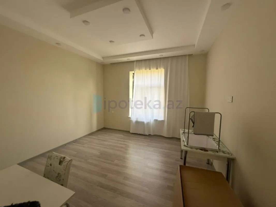 Satılır 3 otaqlı həyət evi 135 m²