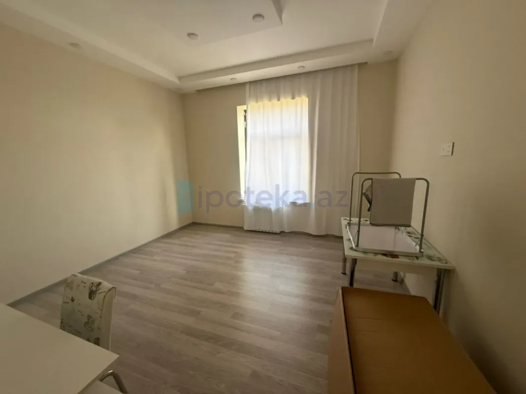 Satılır 3 otaqlı həyət evi 135 m²