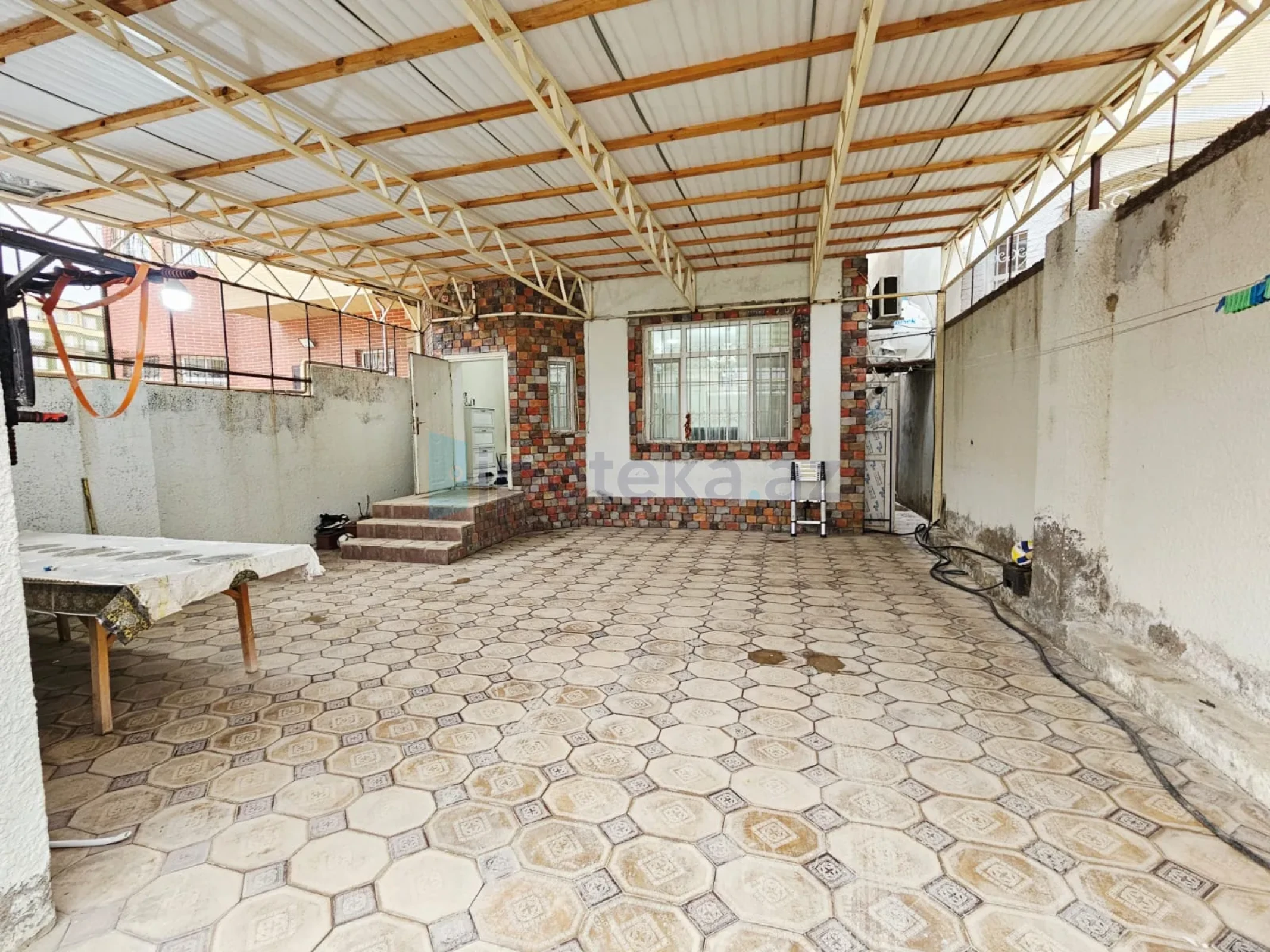 Satılır 4 otaqlı həyət evi 120 m²