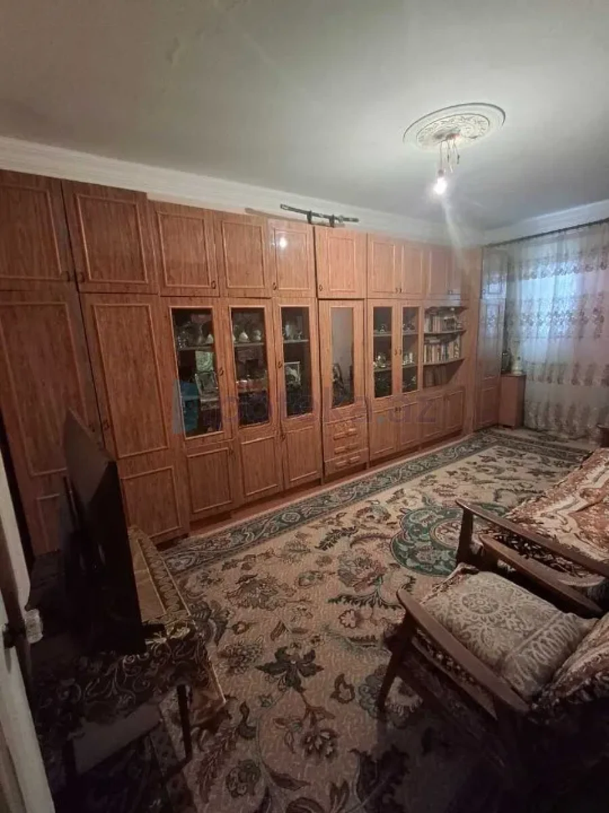 Satılır 3 otaqlı köhnə tikili 80 m²