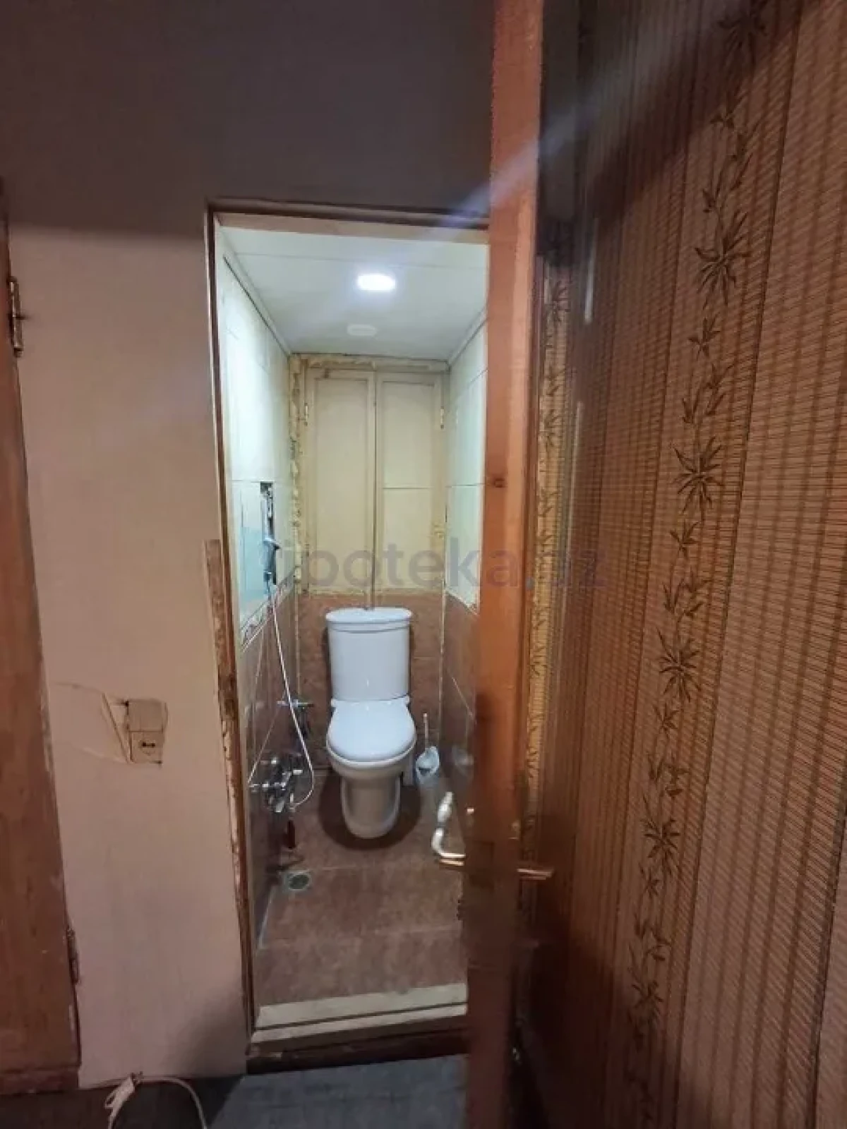 Satılır 3 otaqlı köhnə tikili 80 m²