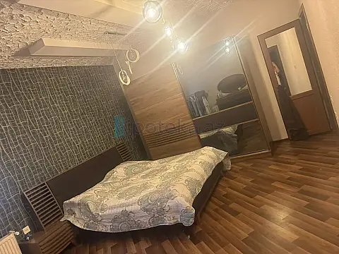 Satılır 5 otaqlı həyət evi 360 m²