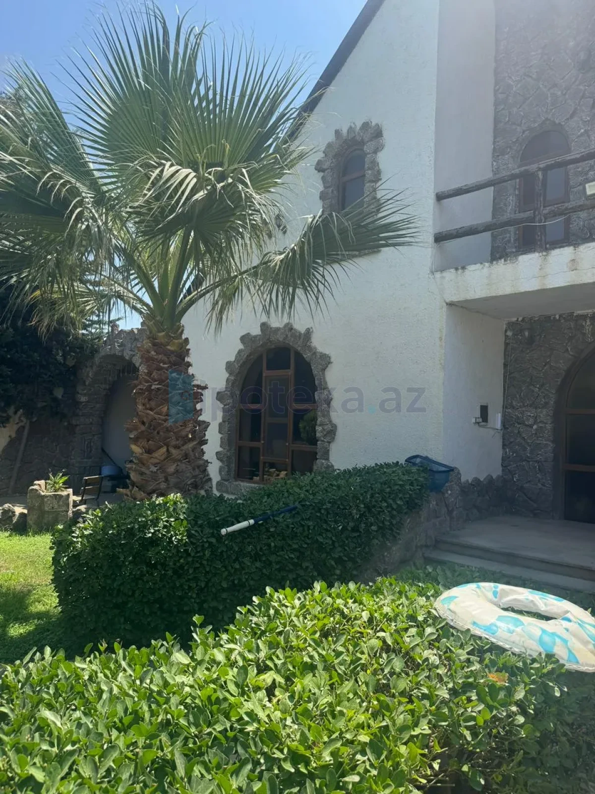 Satılır 5 otaqlı həyət evi 360 m²