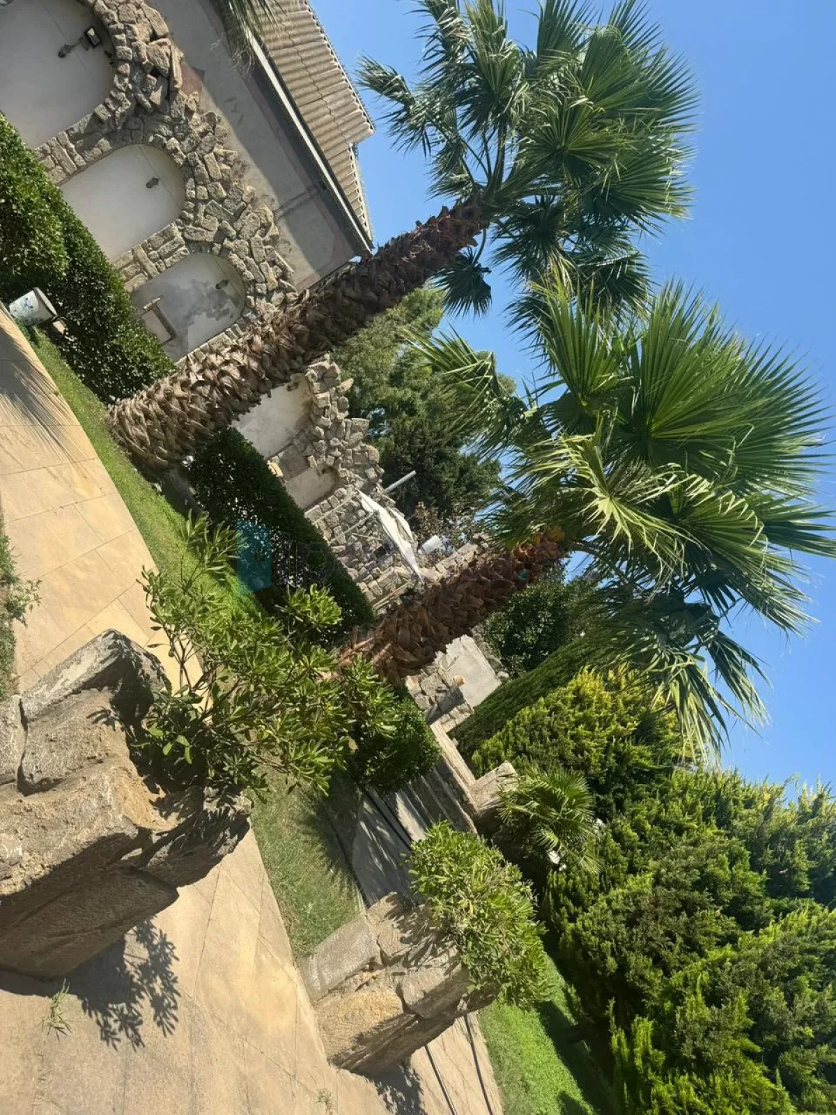 Satılır 5 otaqlı həyət evi 360 m²