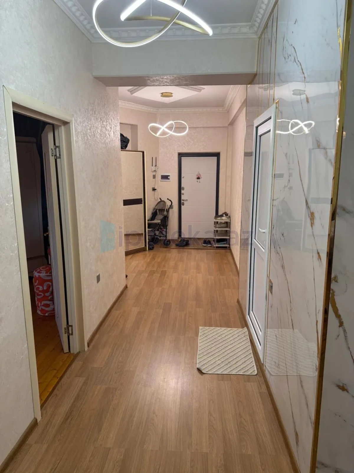 Satılır 3 otaqlı yeni tikili 85 m²