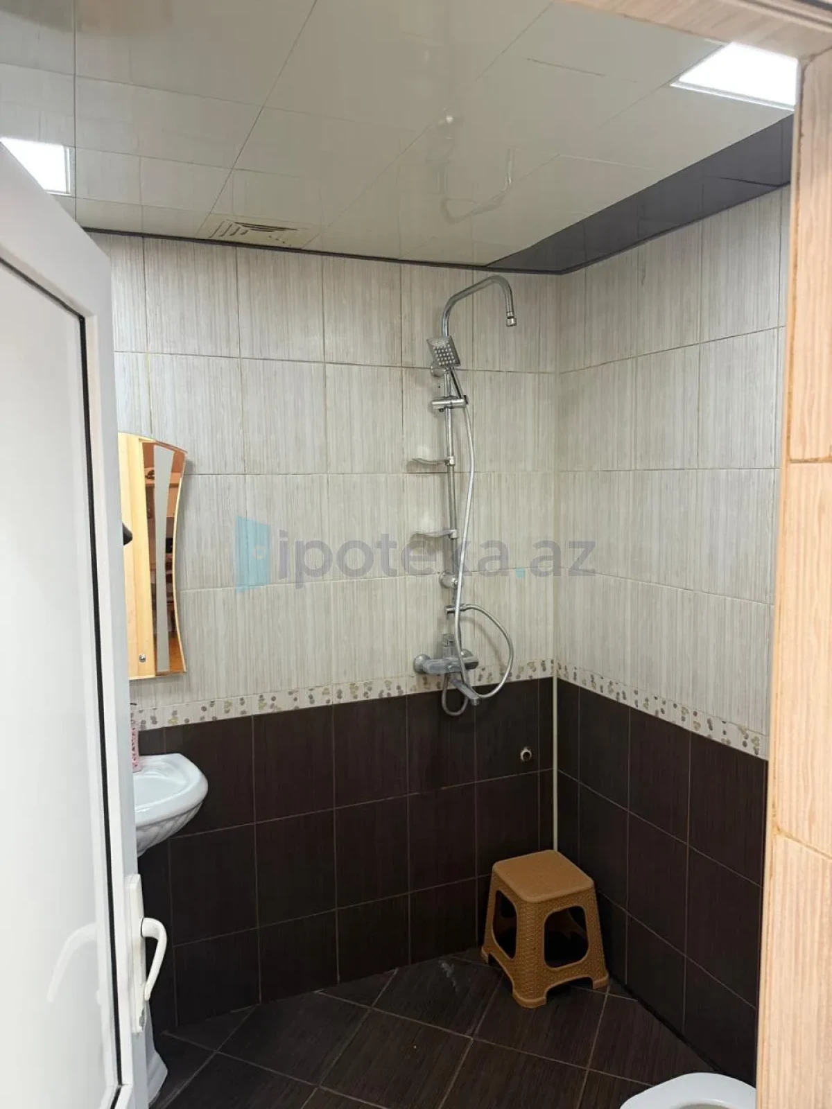 Satılır 3 otaqlı yeni tikili 85 m²