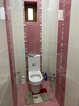 Satılır 4 otaqlı həyət evi 300 m²