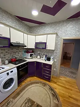 Satılır 4 otaqlı həyət evi 300 m²